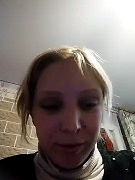 Snapshot of Ponka2011 chatting on 12-05-25, 06:22 Ponka2011 online show from 12-05-25, 06:22