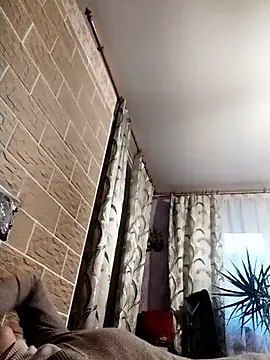 Snapshot of Ponka2011 chatting on 12-14-25, 06:19 Ponka2011 online show from 12-14-25, 06:19