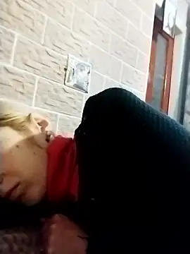 Snapshot of Ponka2011 chatting on 01-10-26, 06:15 Ponka2011 online show from 01-10-26, 06:15