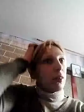 Snapshot of Ponka2011 chatting on 03-10-26, 05:45 Ponka2011 online show from 03-10-26, 05:45