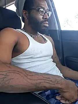 214KingLonggg online show from 04-13-26, 09:42