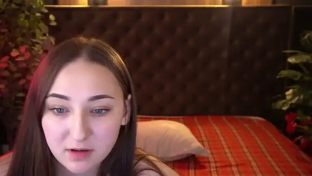 SashaDuvalle online show from 04-18-26, 07:58