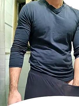 Snapshot of giovan2020 chatting on 11-20-25, 09:47 giovan2020 online show from 11-20-25, 09:47