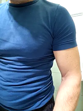 Snapshot of giovan2020 chatting on 02-03-26, 10:37 giovan2020 online show from 02-03-26, 10:37