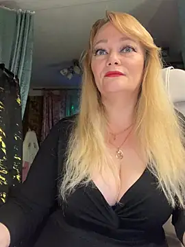 Snapshot of Sweet-blonde chatting on 07-21-26, 10:34 Sweet-blonde online show from 07-21-26, 10:34