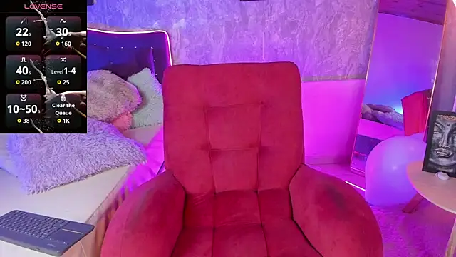 Snapshot of Lauren_smiles chatting on 03-13-26, 07:09 Lauren smiles online show from 03-13-26, 07:09