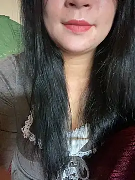 Snapshot of violet-00 chatting on 09-26-25, 02:04 violet-00 online show from 09-26-25, 02:04