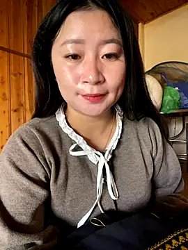 Snapshot of violet-00 chatting on 10-27-25, 12:26 violet-00 online show from 10-27-25, 12:26