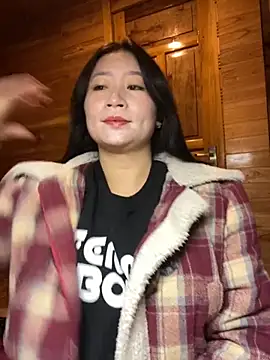 Snapshot of violet-00 chatting on 12-01-25, 12:59 violet-00 online show from 12-01-25, 12:59