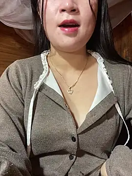 Snapshot of violet-00 chatting on 01-19-26, 01:20 violet-00 online show from 01-19-26, 01:20