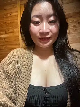 Snapshot of violet-00 chatting on 02-25-26, 01:54 violet-00 online show from 02-25-26, 01:54