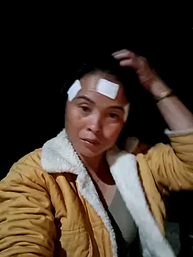 xuxulovezz online show from 10-14-25, 11:55