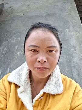 xuxulovezz online show from 11-07-25, 12:54