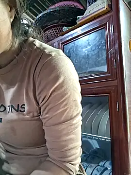 xuxulovezz online show from 07-09-26, 01:53