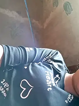 xuxulovezz online show from 07-14-26, 03:33