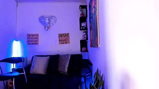 sofia salie online show from 10-28-25, 12:09