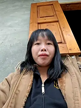 helenzz online show from 11-18-25, 05:12