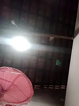 Snapshot of nudeART4you chatting on 09-25-25, 05:11 nudeART4you online show from 09-25-25, 05:11