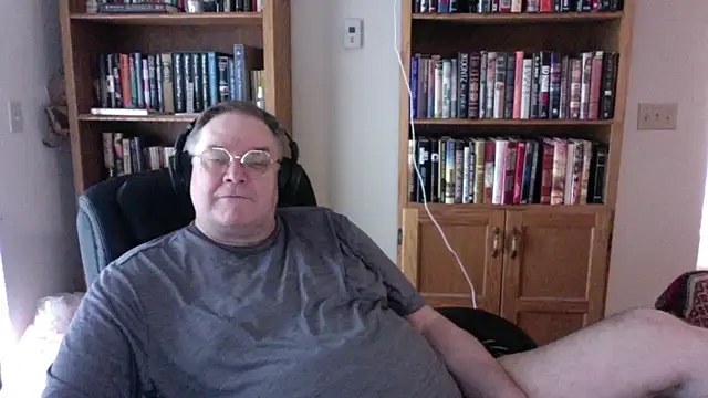 Vinyl22xh online show from 06-06-26, 08:46