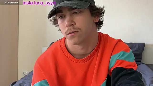 Snapshot of luca_syn chatting on 09-24-25, 09:45 luca syn online show from 09-24-25, 09:45