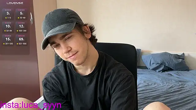Snapshot of luca_syn chatting on 10-04-25, 06:55 luca syn online show from 10-04-25, 06:55