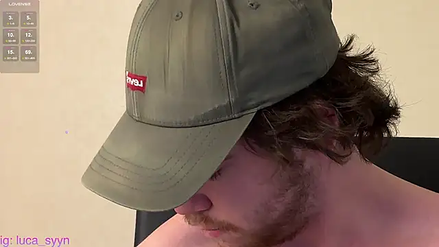 Snapshot of luca_syn chatting on 11-02-25, 03:36 luca syn online show from 11-02-25, 03:36