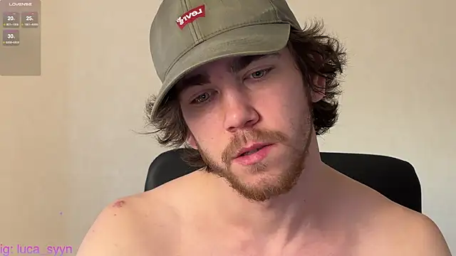 Snapshot of luca_syn chatting on 11-03-25, 11:44 luca syn online show from 11-03-25, 11:44