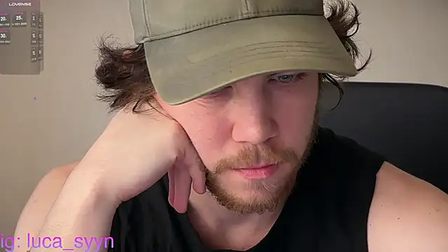 Snapshot of luca_syn chatting on 11-12-25, 05:19 luca syn online show from 11-12-25, 05:19