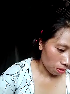 ruby-00 online show from 10-13-25, 07:52