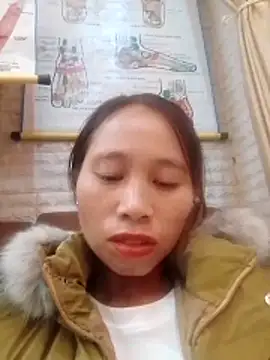 ruby-00 online show from 10-23-25, 10:47