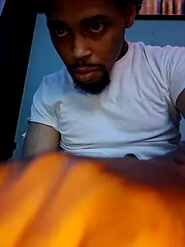 Snapshot of Painstickwes chatting on 02-23-26, 11:07 Painstickwes online show from 02-23-26, 11:07