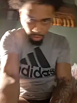 Snapshot of Painstickwes chatting on 03-04-26, 10:21 Painstickwes online show from 03-04-26, 10:21