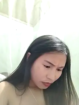 Snapshot of Mai4568 chatting on 10-14-25, 03:35 Mai4568 online show from 10-14-25, 03:35