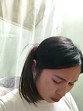 Snapshot of Mai4568 chatting on 10-18-25, 01:45 Mai4568 online show from 10-18-25, 01:45