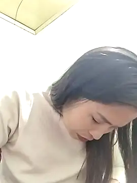 Snapshot of Mai4568 chatting on 01-06-26, 04:21 Mai4568 online show from 01-06-26, 04:21