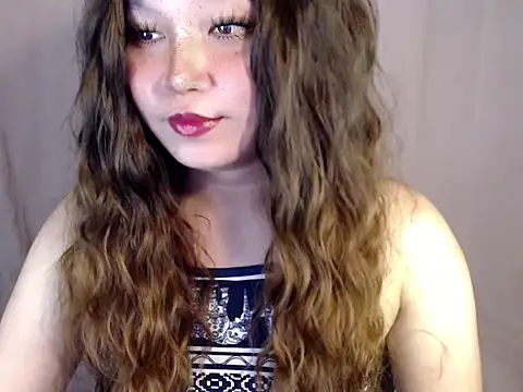 Snapshot of Eyes-on-me chatting on 11-03-25, 05:47 Eyes-on-me online show from 11-03-25, 05:47