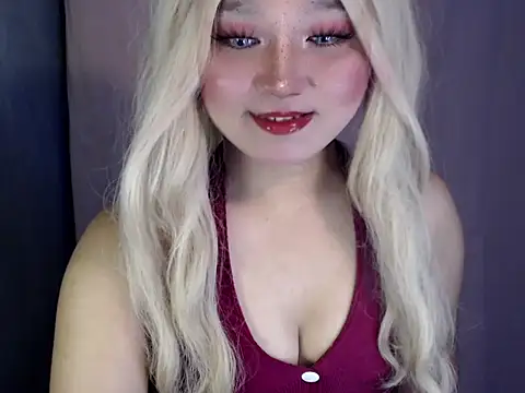 Snapshot of Eyes-on-me chatting on 03-16-26, 06:12 Eyes-on-me online show from 03-16-26, 06:12