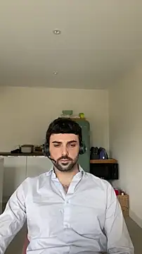 Snapshot of eauminerale chatting on 03-16-26, 10:52 eauminerale online show from 03-16-26, 10:52