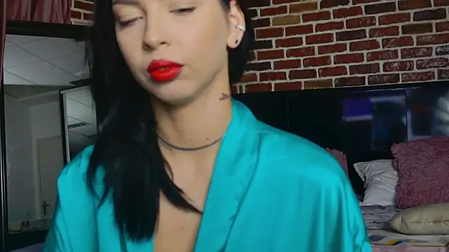 Snapshot of MeganSin_ chatting on 10-04-25, 04:43 MeganSin online show from 10-04-25, 04:43