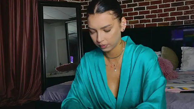 Snapshot of MeganSin_ chatting on 10-08-25, 04:32 MeganSin online show from 10-08-25, 04:32