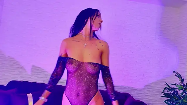 Snapshot of MeganSin_ chatting on 01-15-26, 05:45 MeganSin online show from 01-15-26, 05:45