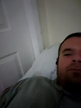 Snapshot of FIREMAN954 chatting on 11-08-25, 08:36 FIREMAN954 online show from 11-08-25, 08:36