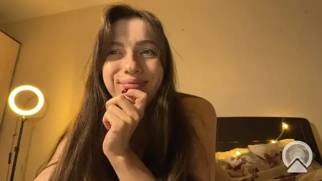 Prettyyy Angel online show from 12-04-25, 11:19