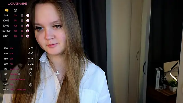 ElenoreReth online show from 04-30-26, 01:34