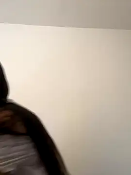 IsabellaJoness  online show from 10-07-25, 12:02