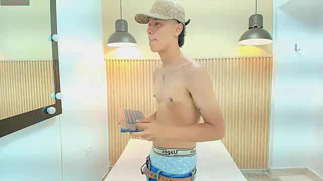 Snapshot of Frayhot777 chatting on 02-09-26, 07:40 Frayhot777 online show from 02-09-26, 07:40