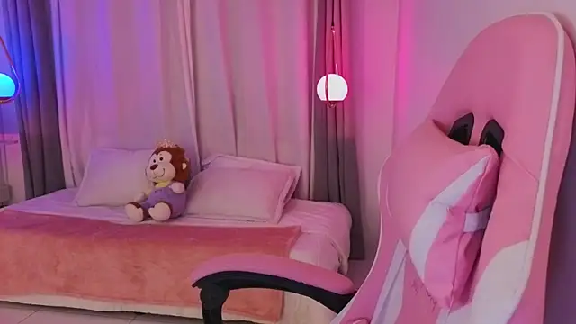 Nallah  online show from 11-19-25, 03:28