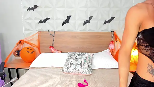 ValeryTrans  online show from 10-25-25, 01:40