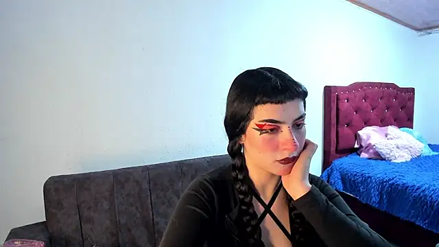 Snapshot of kitty__chs chatting on 09-25-25, 10:30 kitty chs online show from 09-25-25, 10:30