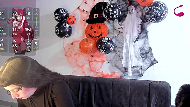 Snapshot of kitty__chs chatting on 10-02-25, 12:23 kitty chs online show from 10-02-25, 12:23